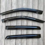 Bota aguas para puertas de camioneta nissan navara 2016 al 2024 en color negro