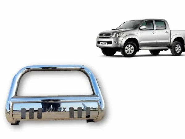 Bumper Toyota Hilux Vigo Cromado (2006-2015) con camioneta del mismo modelo