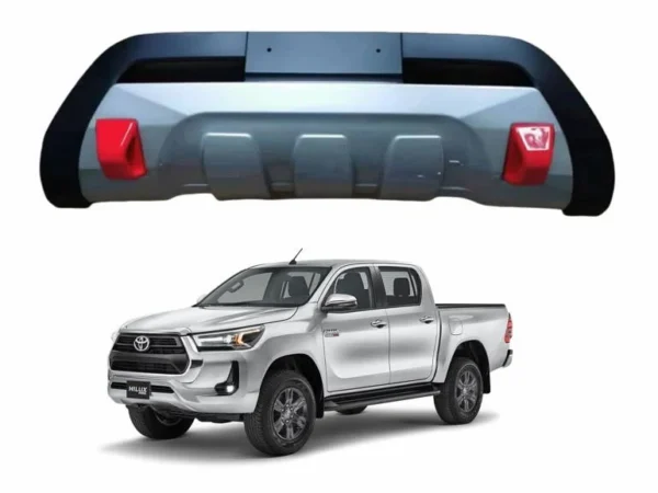 Bumper delantero de la camioneta toyota hilux revo (2020-2024) vista con camioneta