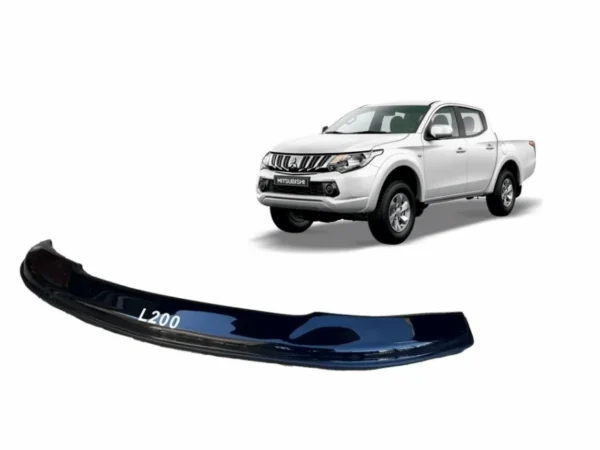 Deflector de capot Mitsubishi L200 negro (2016 - 2019) con camioneta del mismo modelo
