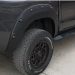 Fangueras para la camioneta toyota hilux revo del 2016 al 2022 imagen de producto real instalado