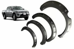 Fangueras para la camioneta mitsubishi l200 del 2006 al 2015 en fondo blanco con una camioneta en un costado