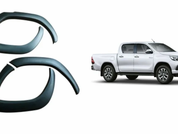 Fangueras para la camioneta toyota hilux revo compatible con modelos del 2016 al 2024 producto en fondo blanco con una camioneta blanca al costado derecho
