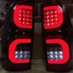 Vista frontal de los focos led traseros para camioneta toyota hilux vigo del 2006 al 2015