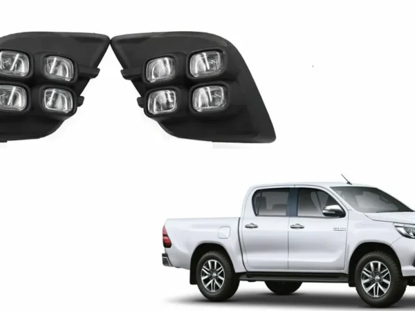 Vista principal de los focos neblineros led para la camioneta toyota hilux del 2016 al 2022 junto a camioneta
