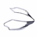 Imagen frontal de un kit de biseles de focos cromados para mitsubishi l200 compatible con modelos del 2016 al 2019