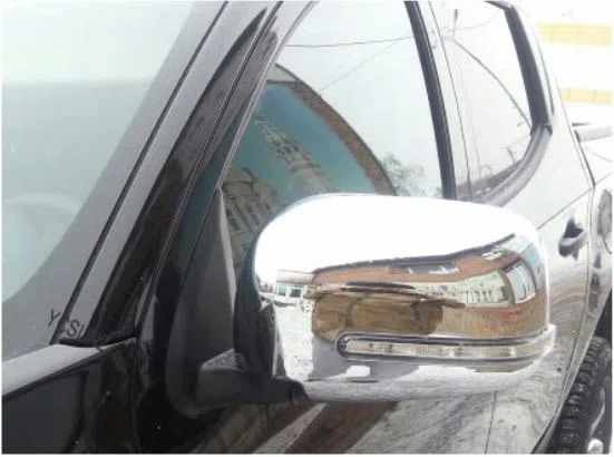 Kit cubre espejos cromados para camioneta mitsubishi l200 del 2016 al 2019