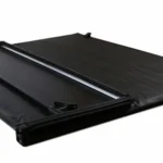 Vista lateral de la tapa plegable trifold para chevrolet dmax del 2006 al 2015