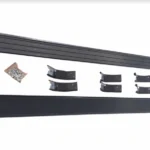 Vista de detalle de las pisaderas para camioneta nissan np300 del 2016 al 2022