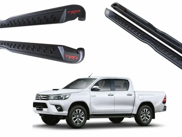 Vista principal de la pisaderas TRD para la camioneta toyota hilux revo del 2016 al 2022