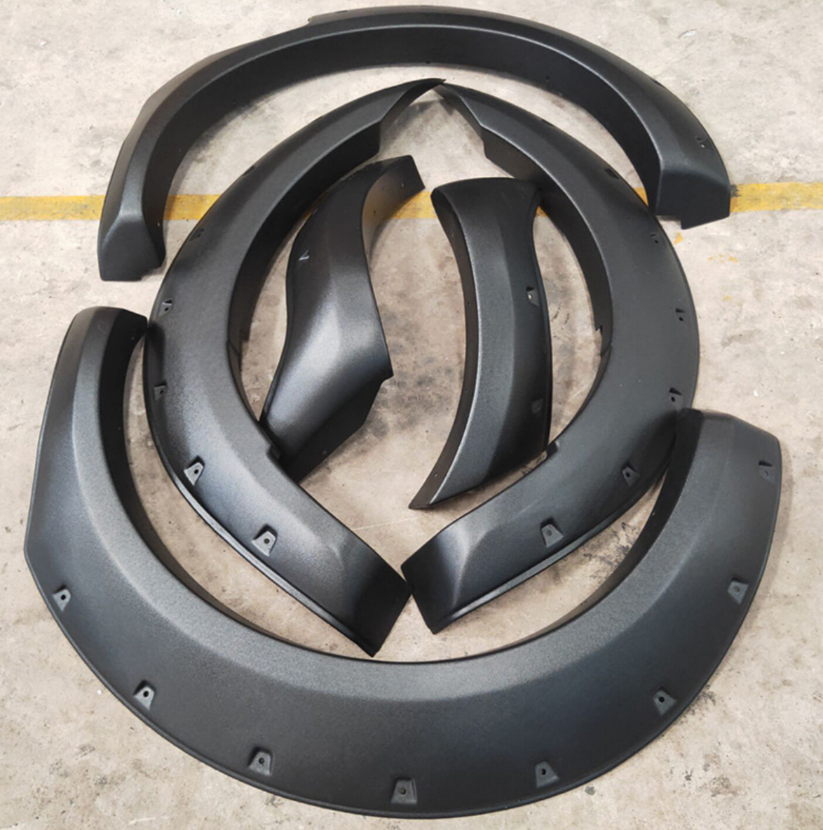 Extensiones Fangueras de Tapabarros Militares Ford Ranger (2013 - 2022) - Imagen 2
